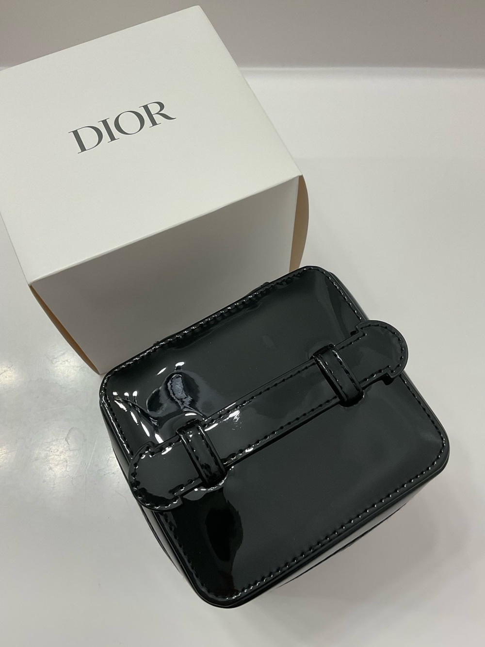 NIB Dior Beauty pouch - Picture 4 of 7